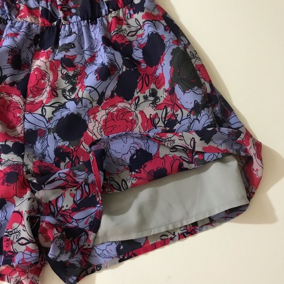 Leith Floral Keyhole Cutout Long Sleeves Romper - Picture 7 of 12